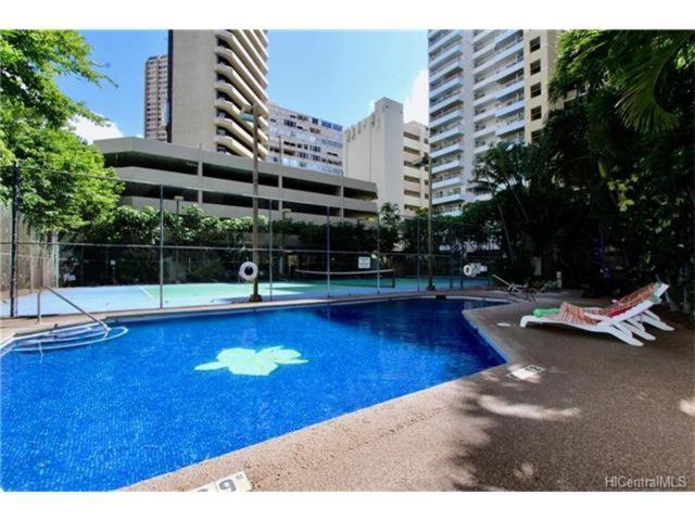 Waikiki Studio Steps To Beach-Mall Free Parking-Wifi Гонолулу Номер фото
