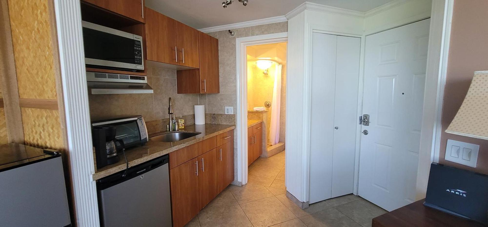 Waikiki Studio Steps To Beach-Mall Free Parking-Wifi Гонолулу Номер фото