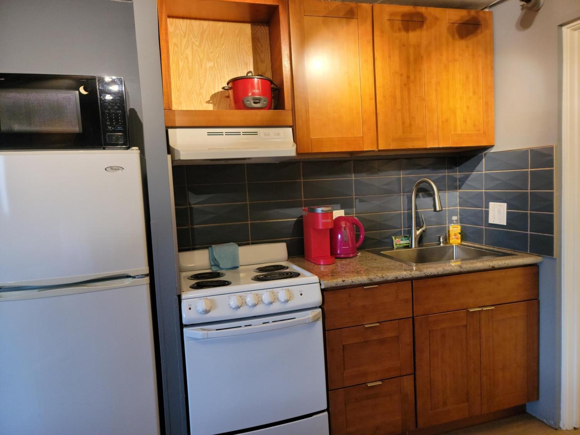Waikiki Studio Steps To Beach-Mall Free Parking-Wifi Гонолулу Номер фото