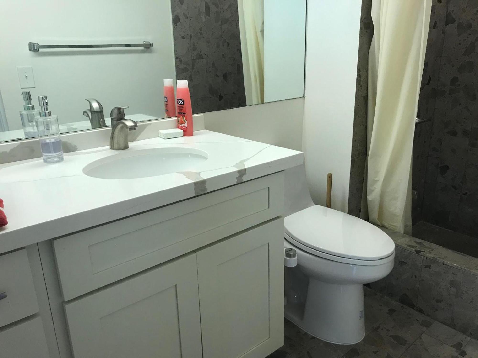 Waikiki Studio Steps To Beach-Mall Free Parking-Wifi Гонолулу Номер фото